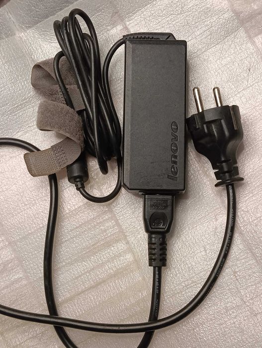 Блок живлення зарядне до ноутбука Lenovo 20V 3.25A 65W (7.9×5.5mm)