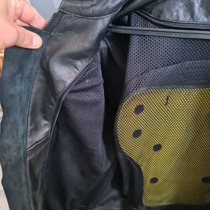 Blusão Motard de cabedal
