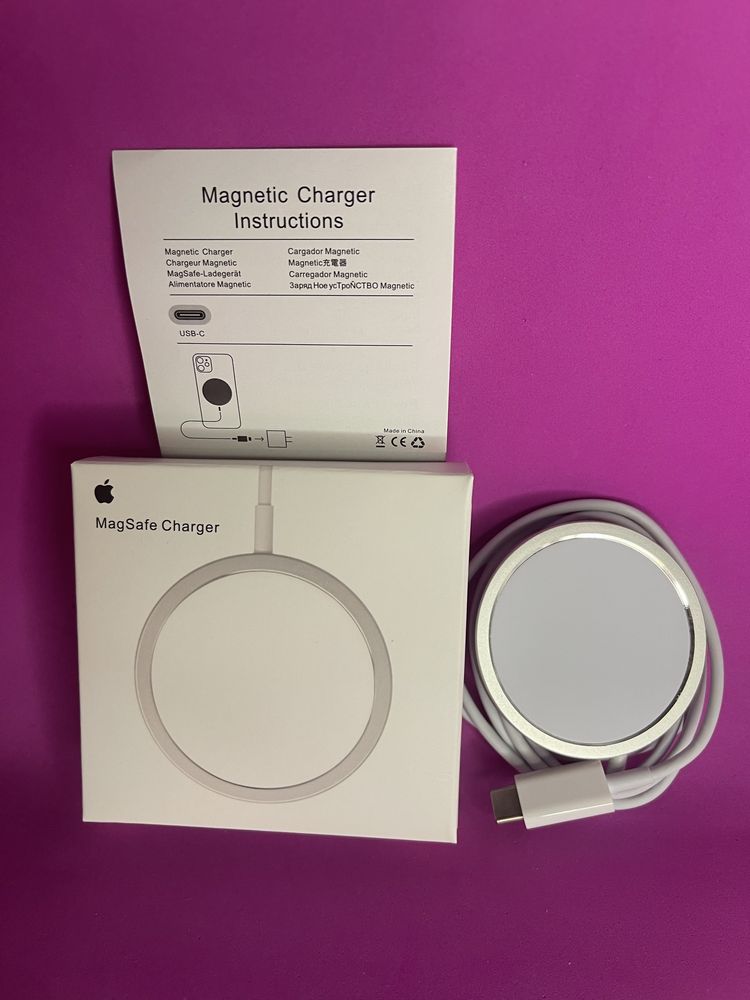 MagSafe Charger/ Apple/ Lightning