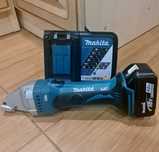 Ножиці для металу Makita DJS161