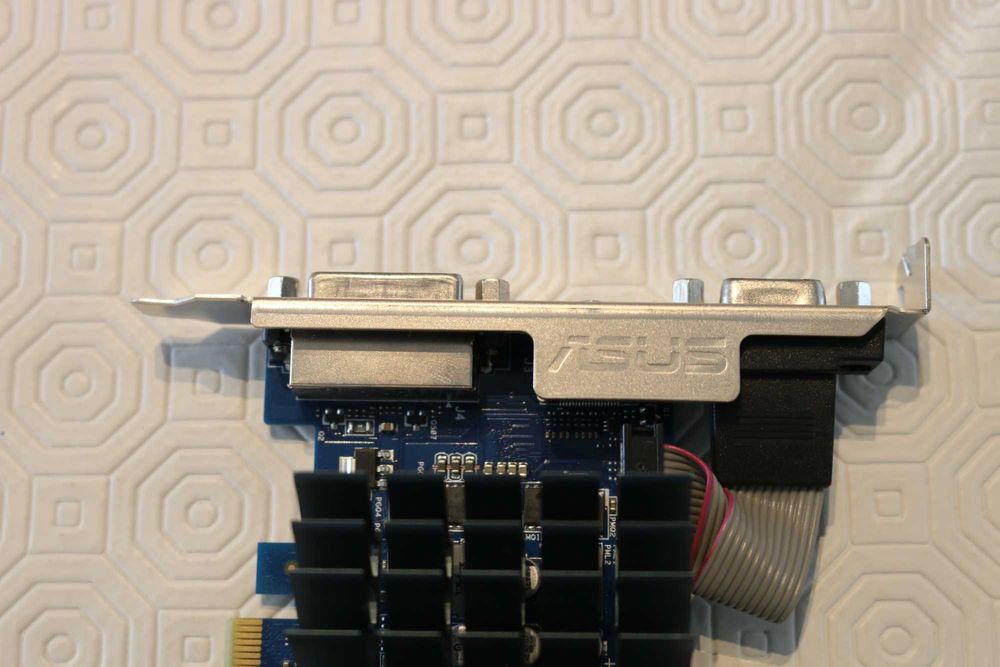 Placa gráfica asus GT730 SL 2GD5 BRK