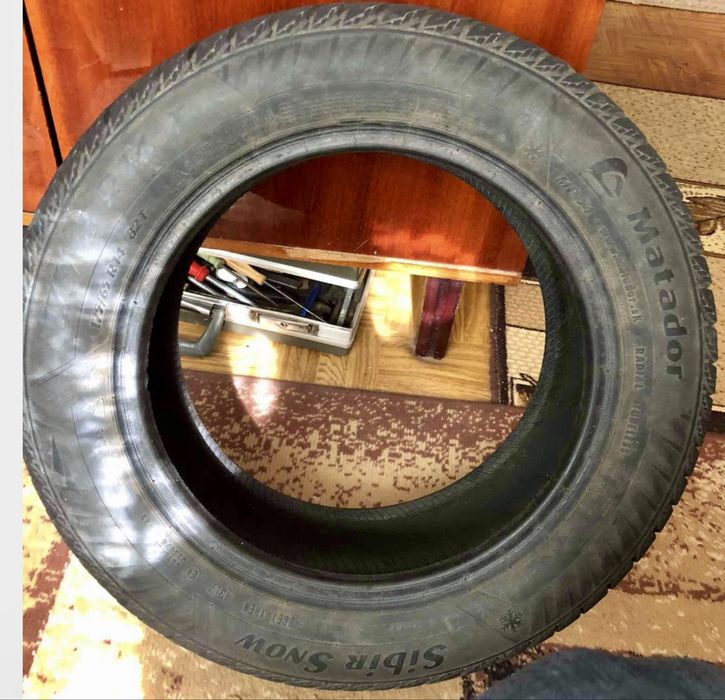 Продам резину 2 колеса осталось Зима на 14