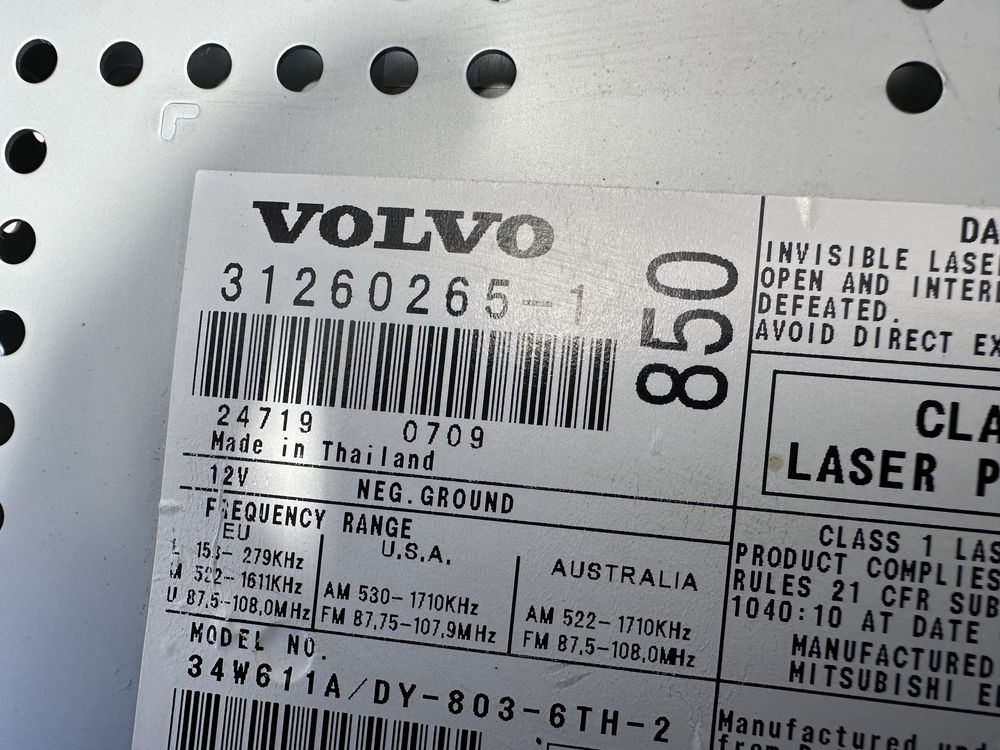 Volvo S60 V70 XC70 radio lift AUX 05-09
