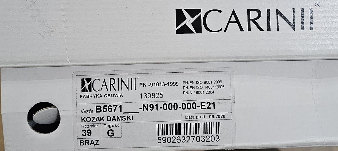 Skórzane kozaki damskie Carinii, rozmiar 39