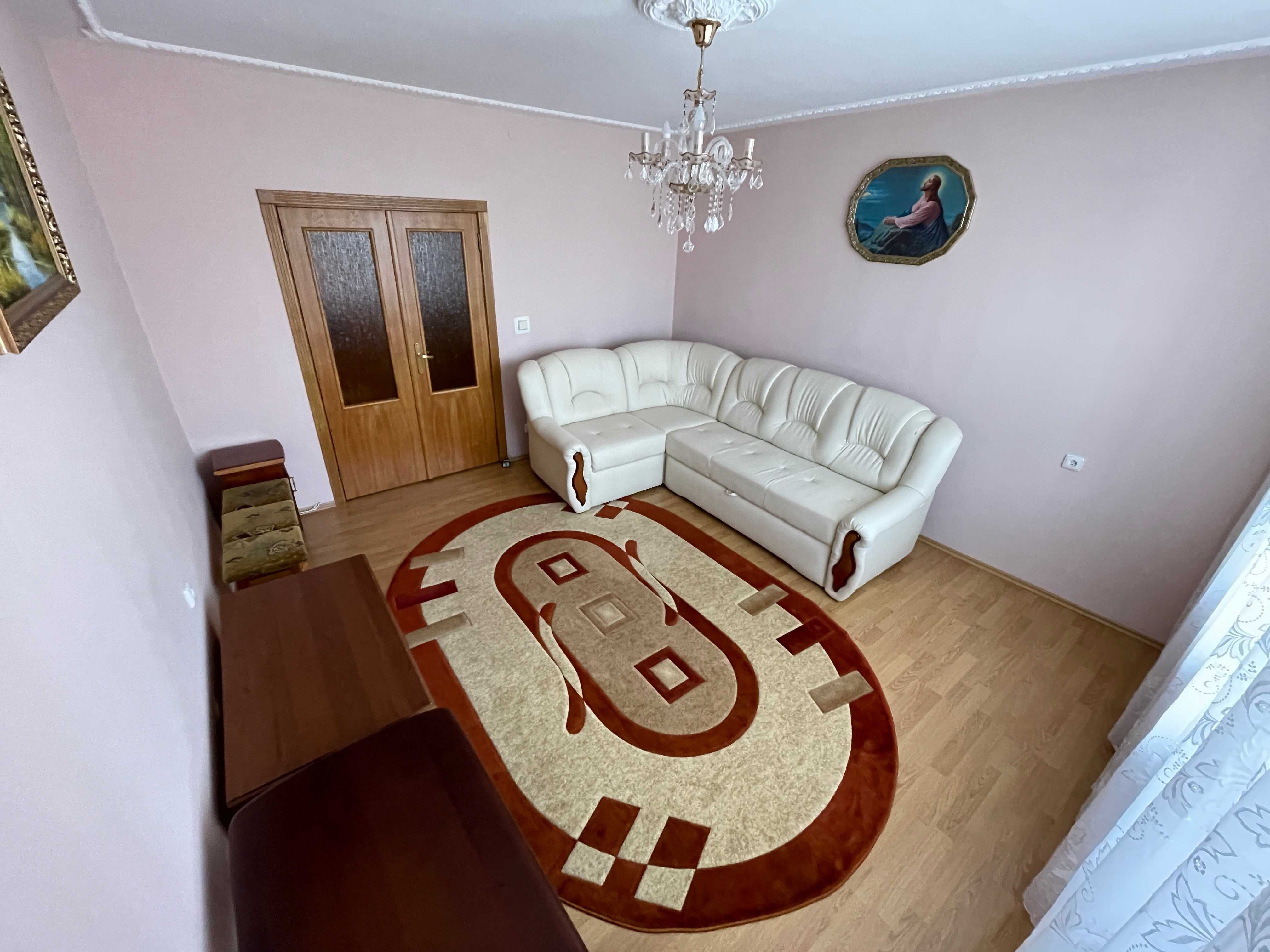 Продам 3 кімнатну квартиру 62 кв.м. м. Новояворівськ!!!