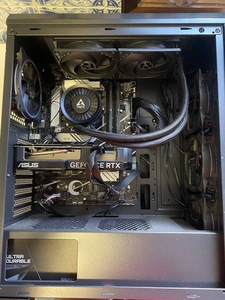 Placa Gráfica ASUS Dual GeForce RTX 4060 V2 OC Edition 8GB GDDR6 DLSS3