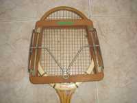 Raquete de ténis vintage Dunlop MaxPly em madeira