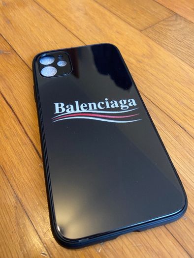 Capa Iphone 11 - Balenciaga