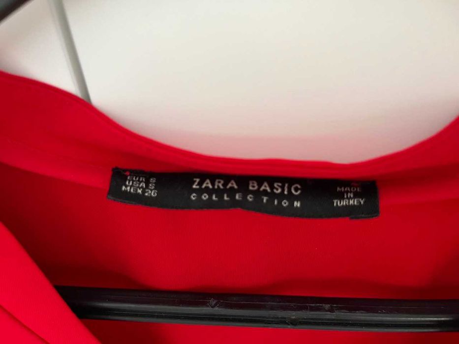 Blusa vermelha Zara