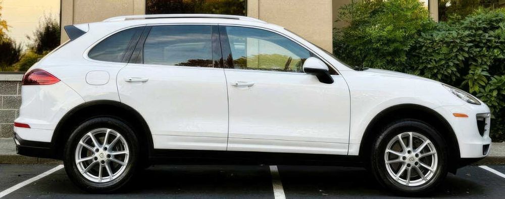 Porsche Cayenne      2016