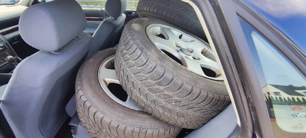 Audi A4 B5 1.8 125KM LPG Nowy akumulator, 2 komplety kol