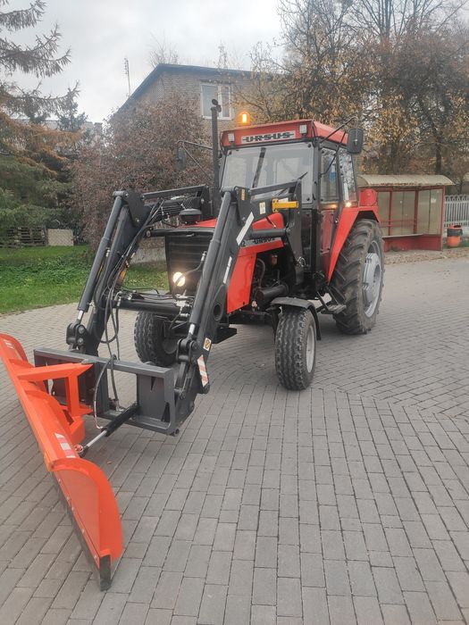 Zima odśnieżanie wynajem sprzętu traktora