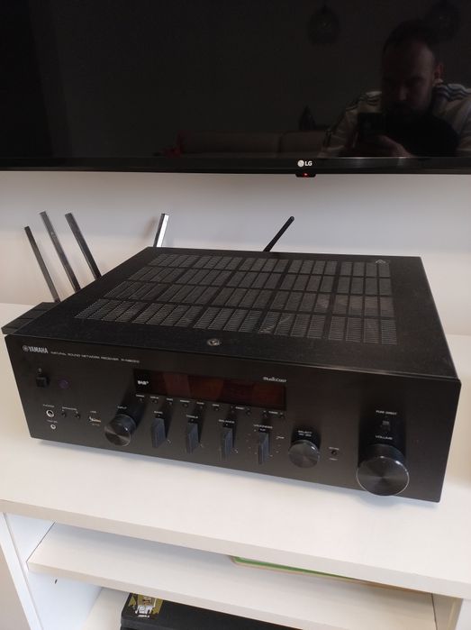 Sprzedam amplituner stereo Yamaha R-N803D