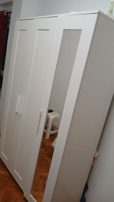 Quarto para arrendar para uma pessoa  que trabalhe fora para homem ou