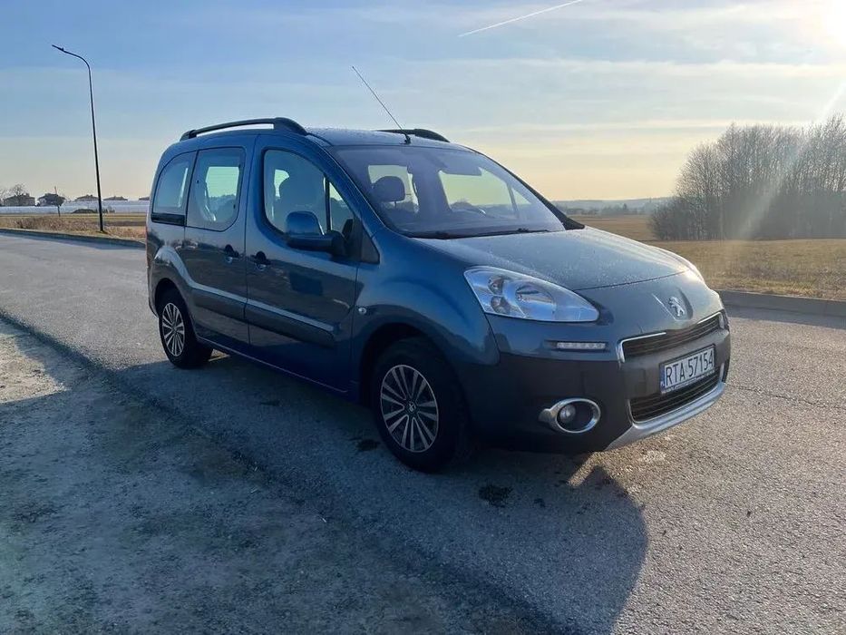 Peugeot Partner PEUGEOT PARTNER TEPEE 1.6 98 KM serwisowany faktura vat-marża