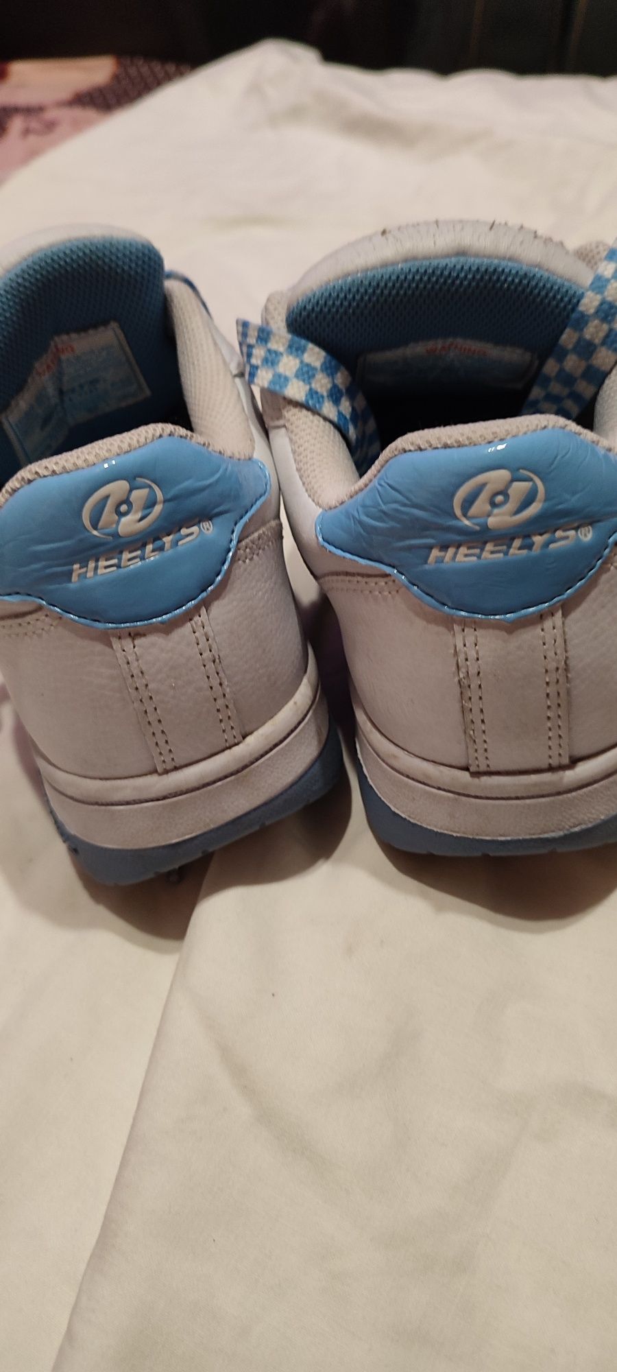 Дутиши Heelys 39 розмір