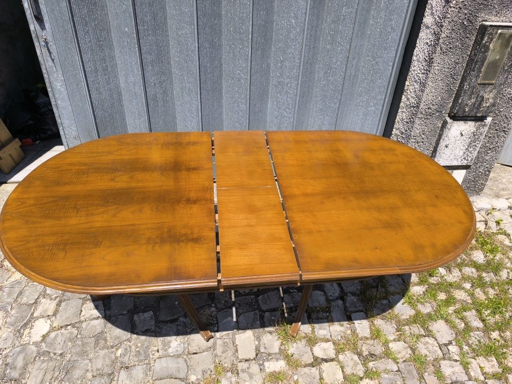 Mesa Jantar + 8 cadeiras