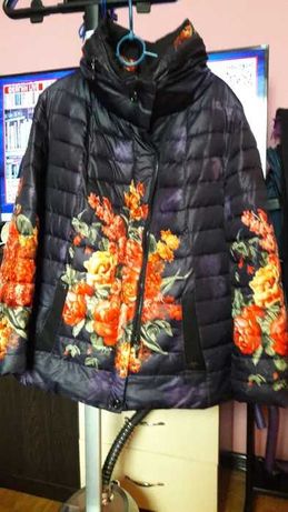 Куртка цветы-на фиолетово перламутровом 50/52 размер