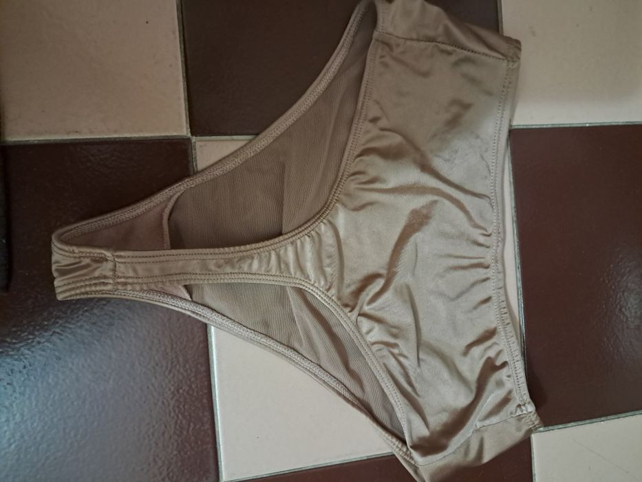 Dół od stroju kąpielowego r.S beżowy bikbok
