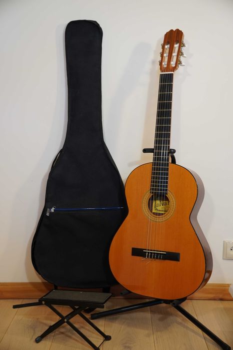 Gitara klasyczna 4/4 Alvaro No 20 + pokrowiec, stojak i podnóżek