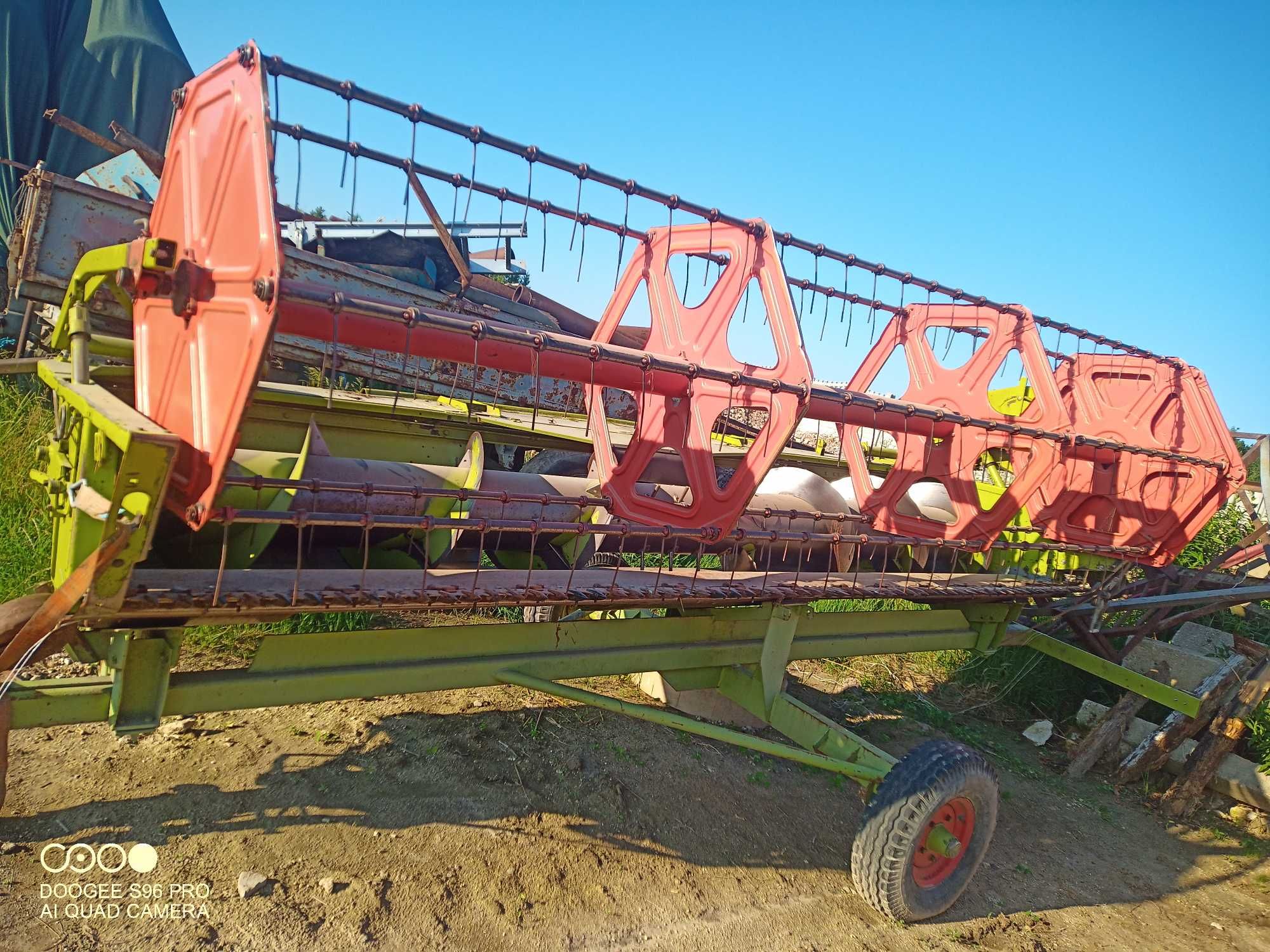 heder Claas dominator