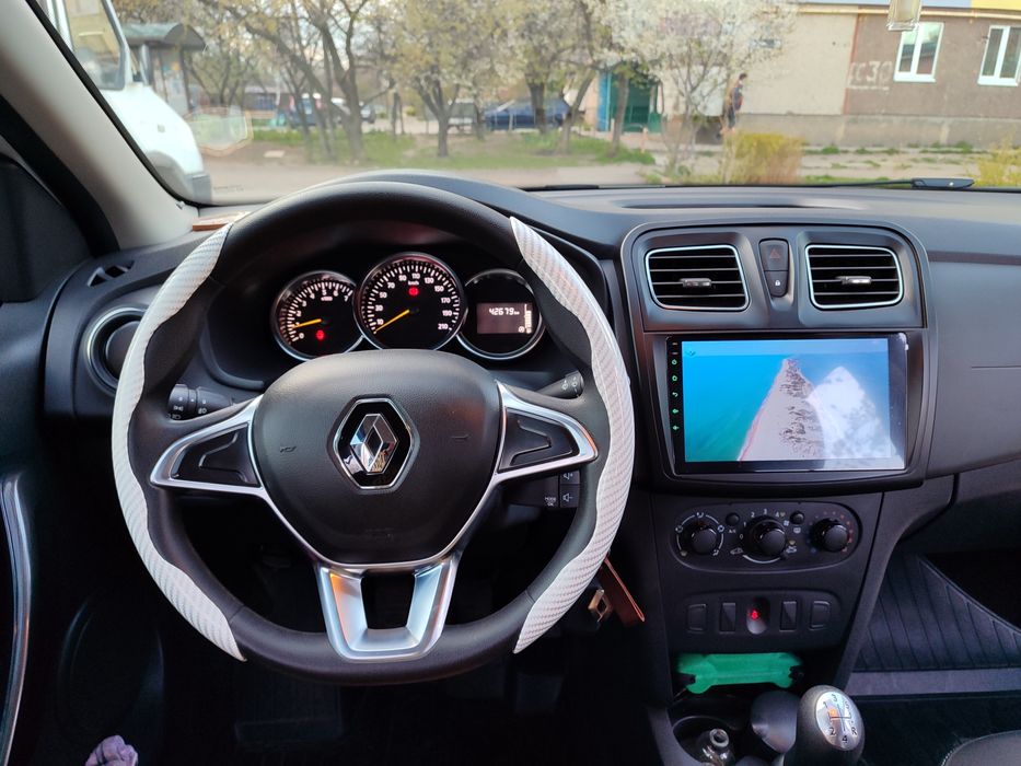 Продам Renault Sandero Stepway 2020
Купувалась новою в автосалоні жовт