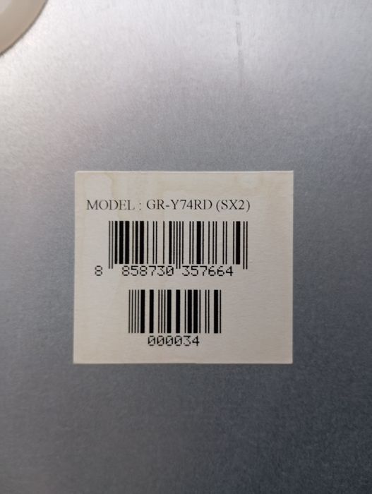 Продам холодильник Тошиба б у в отличном состоянии