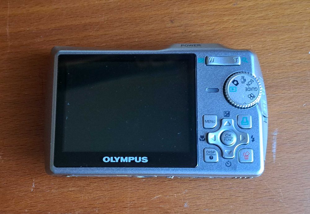 Câmara digital Olympus Stylus 700