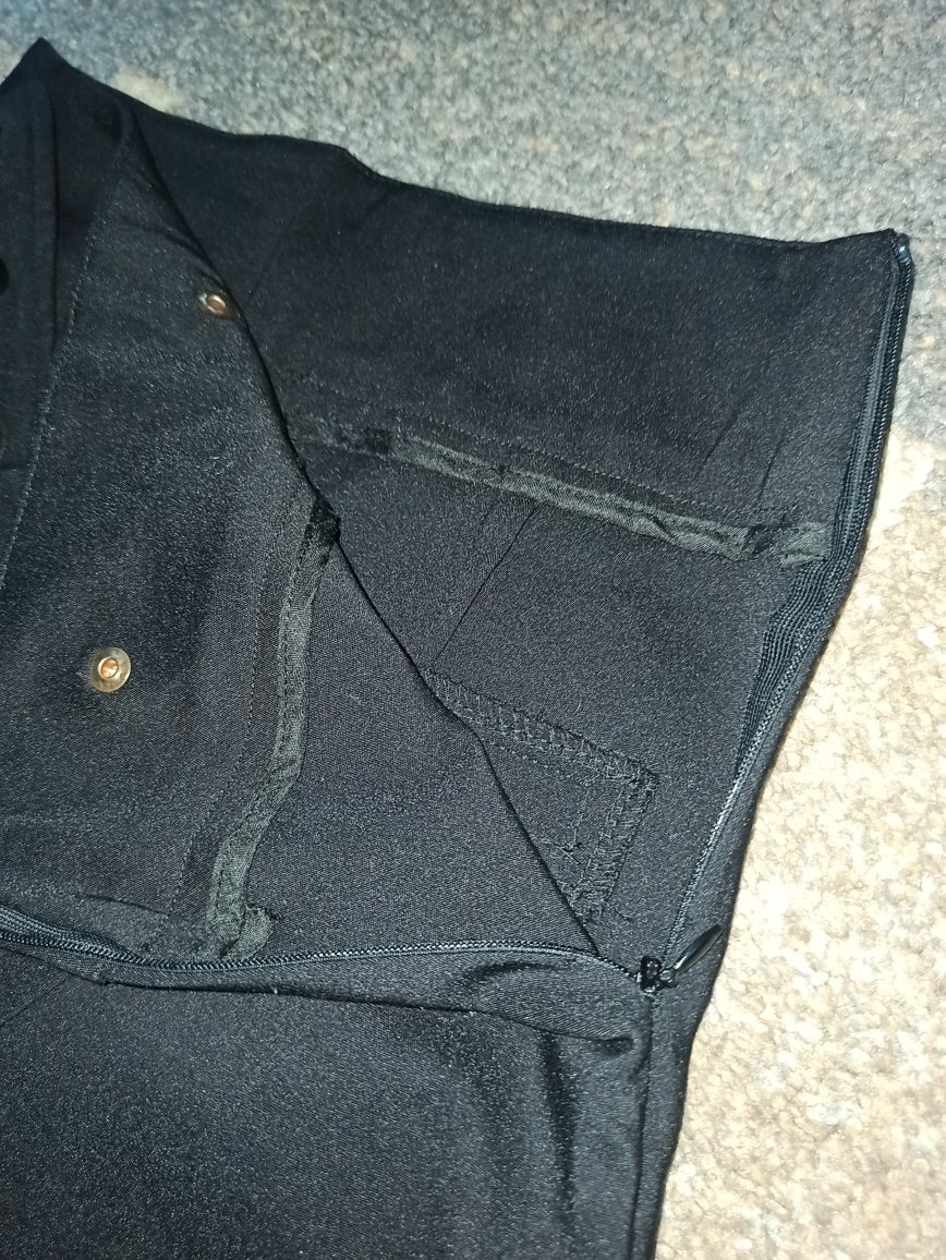 Czarne eleganckie spodnie rozmiar s