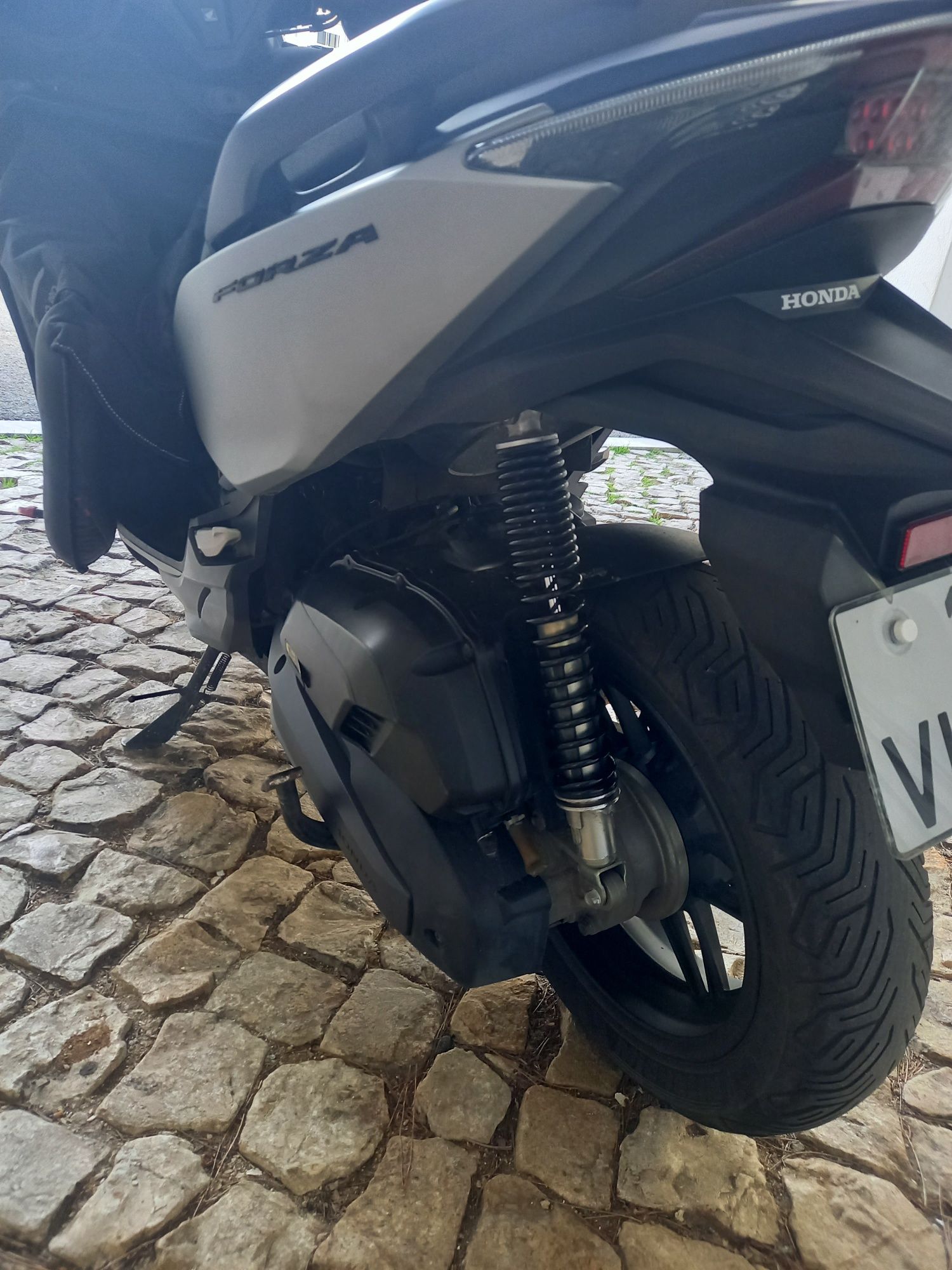 Honda Forza 125 ano 2018, modelo 2019