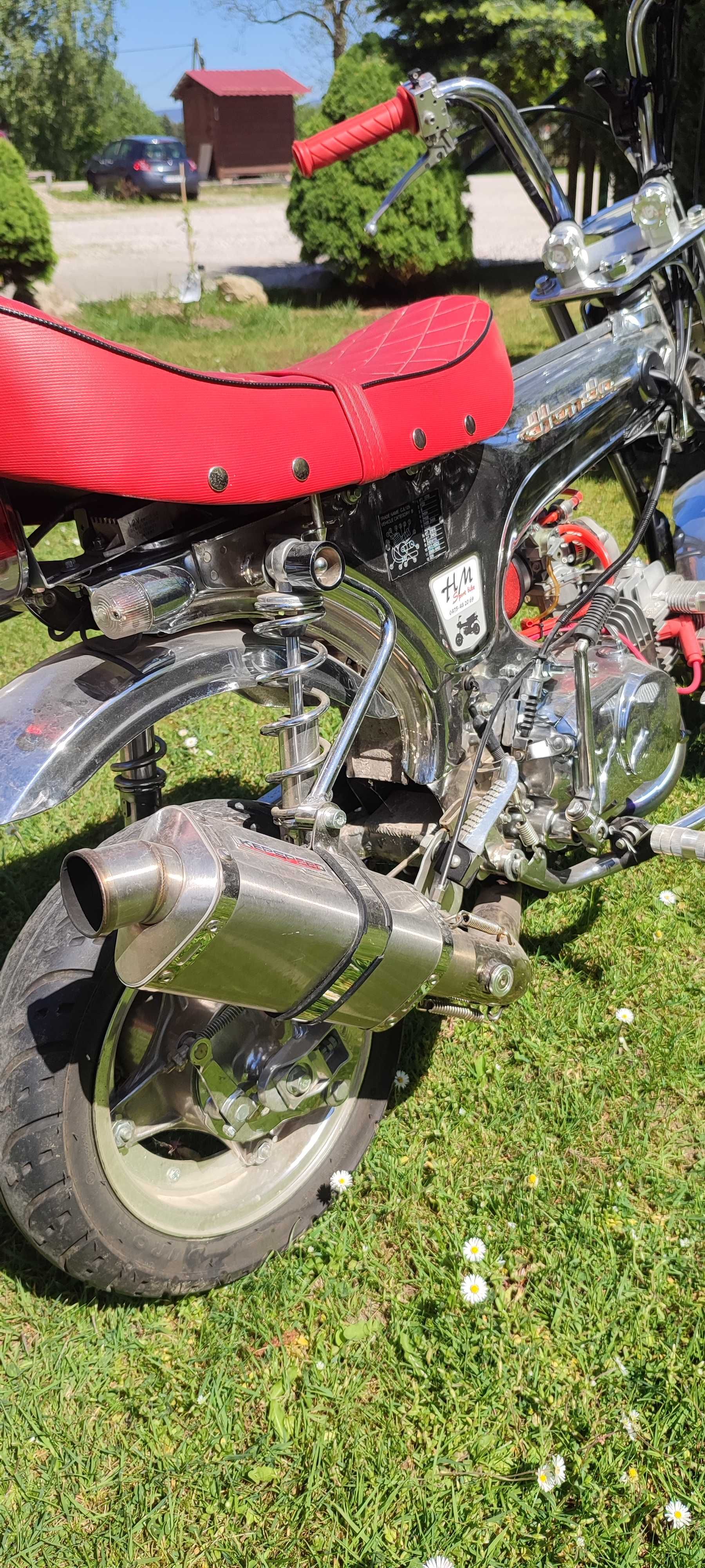 Honda 110 DAX mini motorek