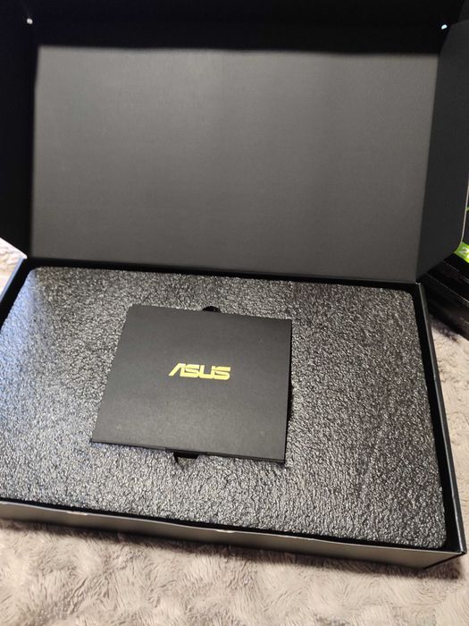 Placa Gráfica NVIDIA RTX ASUS Rog Strix 2080 Super OC 8gb