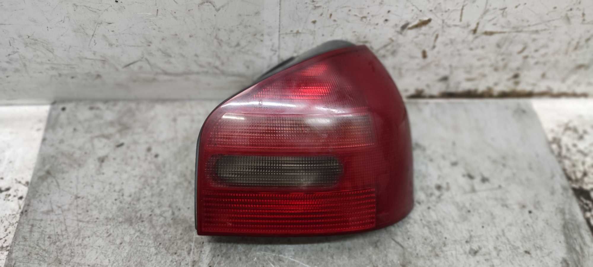 Audi A3 8L Lampa Tył Prawa Tylna PT