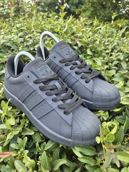 Adidas Superstar