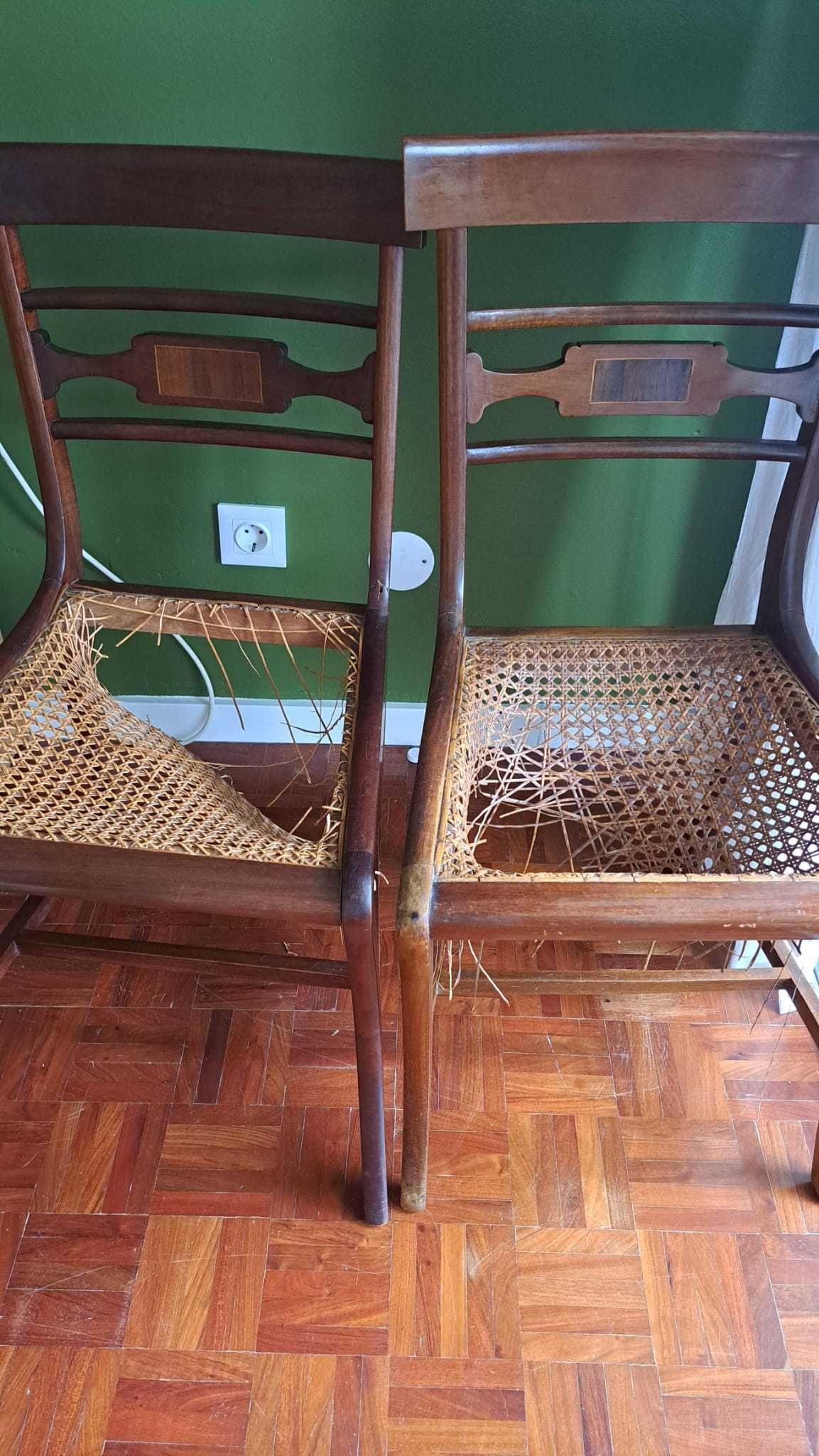 Cadeiras madeira antiga