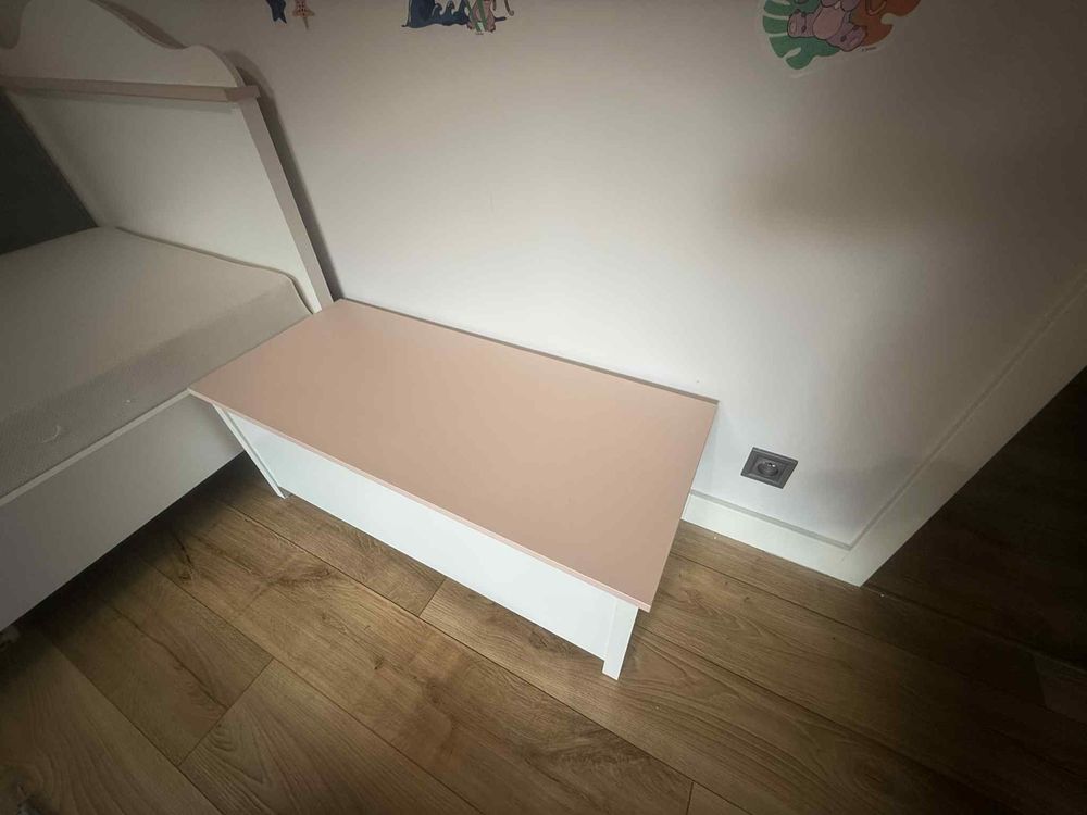 Łóżko MIA MI-08 ze stelażem, z materacem i skrzynia
