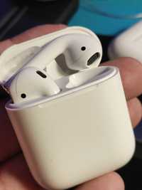 AirPods 2 sprawne słuchawki. Brak pudełka ładującego lewą + prawa