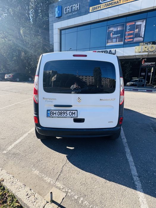 Продам renault kangoo 2017