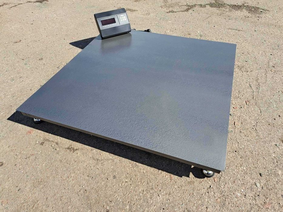 Підлогові ваги на 300 кг і до 5 тонн. Пульт.