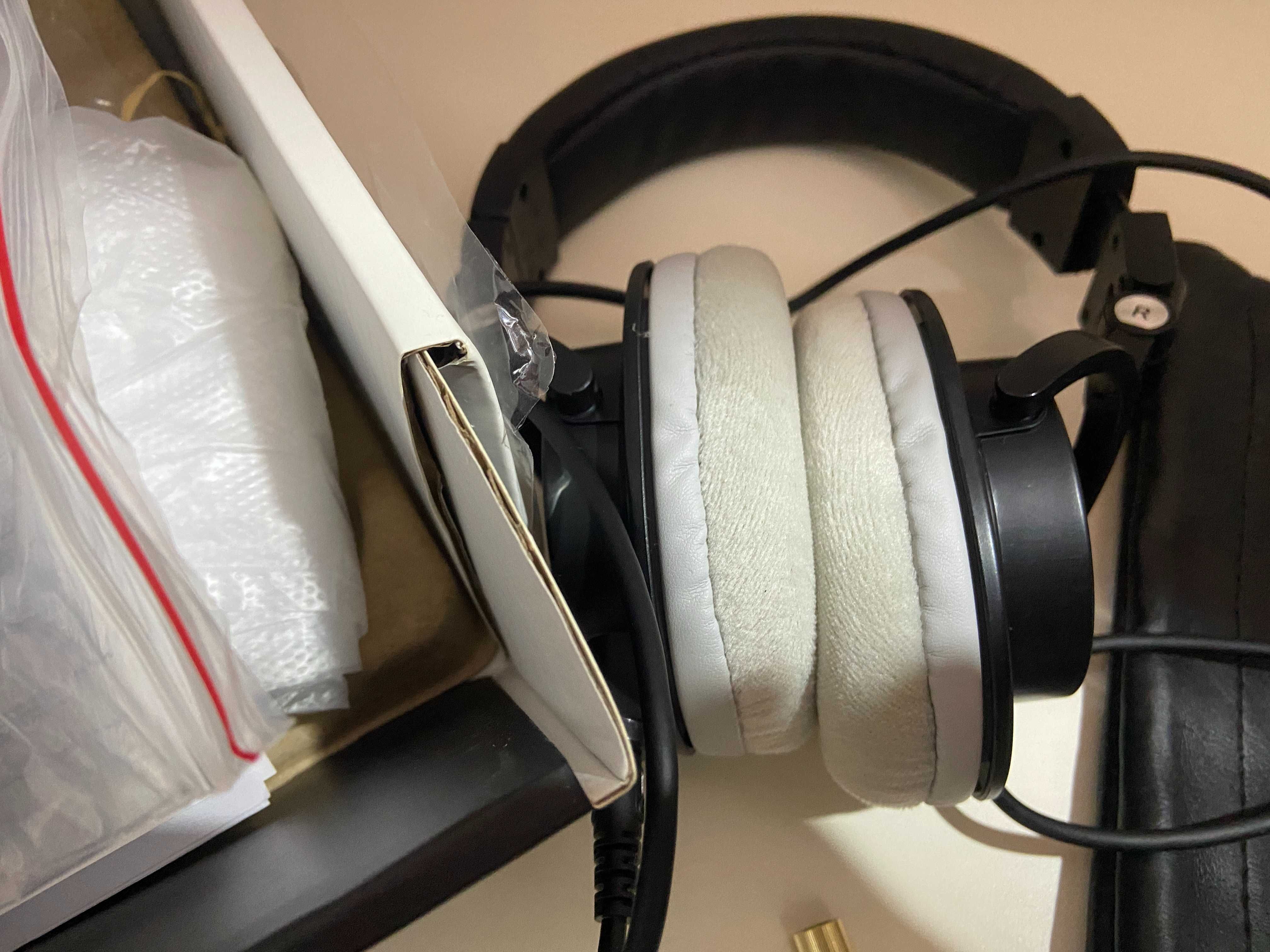 Навушники Audio-Technica ATH-M50x