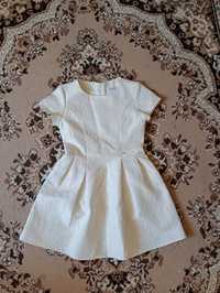 Біле плаття для дівчинки