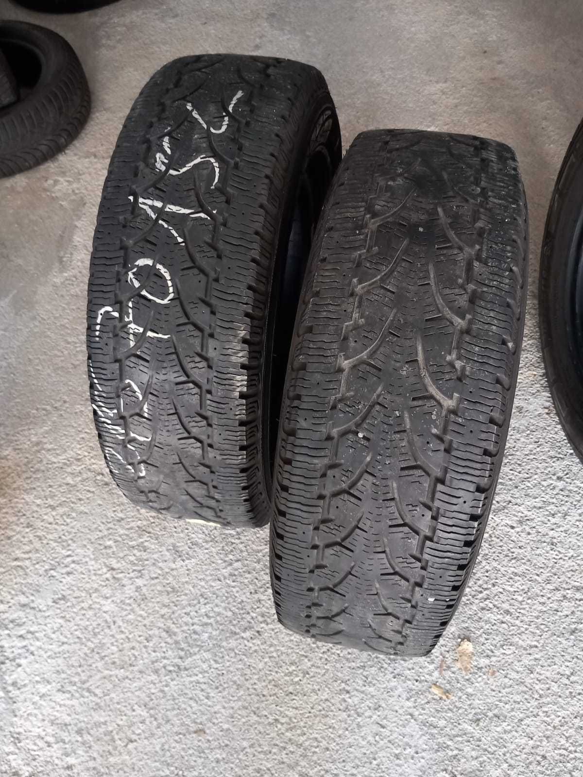 4 pneus 215/70R15 C Pirelli Vredstein