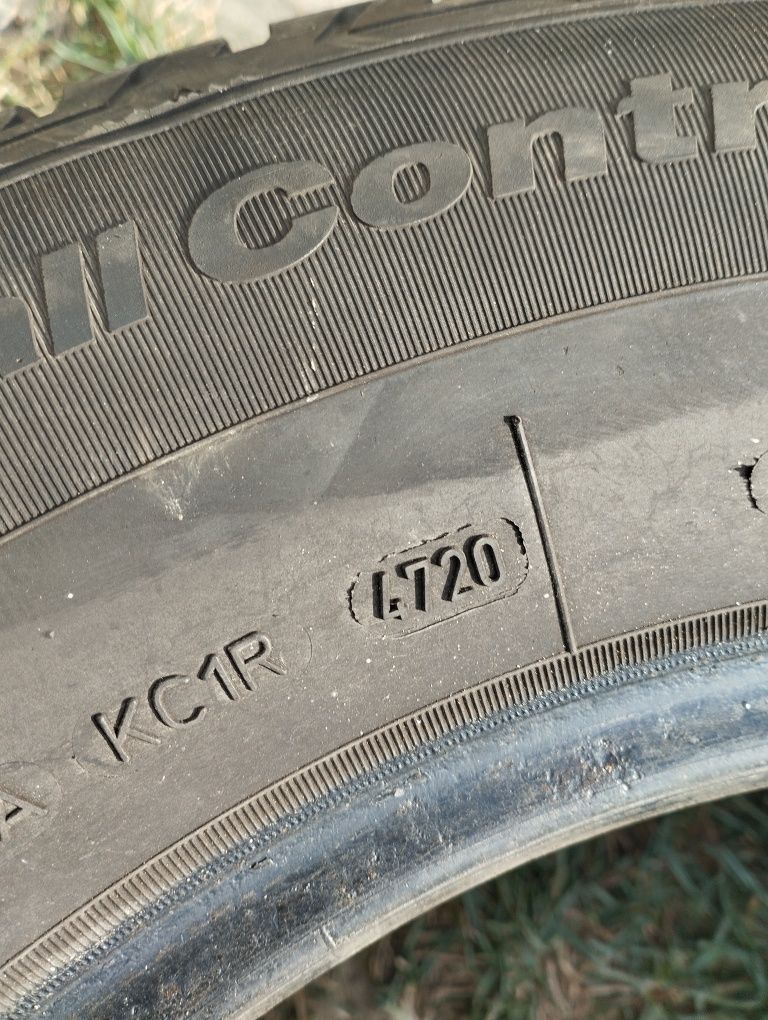 215/70/16R Opona zimowa Kristall Control SUV Fulda