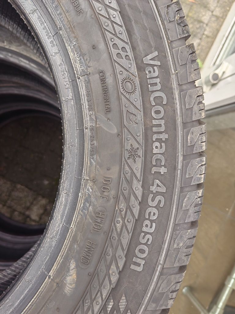 215/65R16C Continental VanContact 4 Seasons Całoroczne Wielosezon BUS
