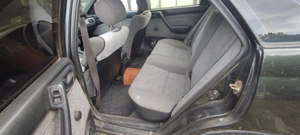 Toyota carina e 1994