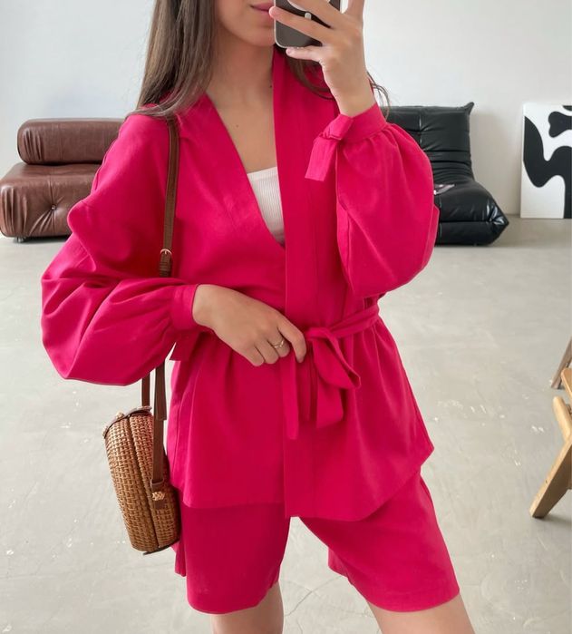 Продам новий лляний жіночий костюм