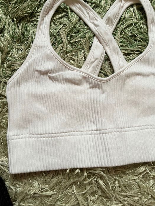 Топ жіночий білий та чорний