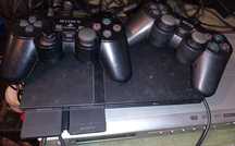 Playstation 2 + 2 pady