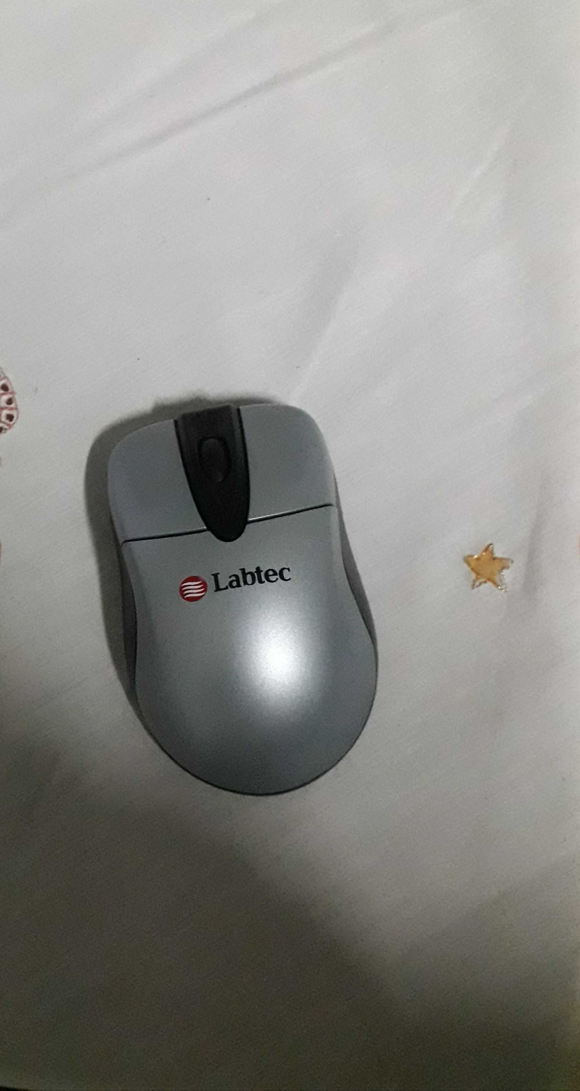 Pc/tablet Asus com rato