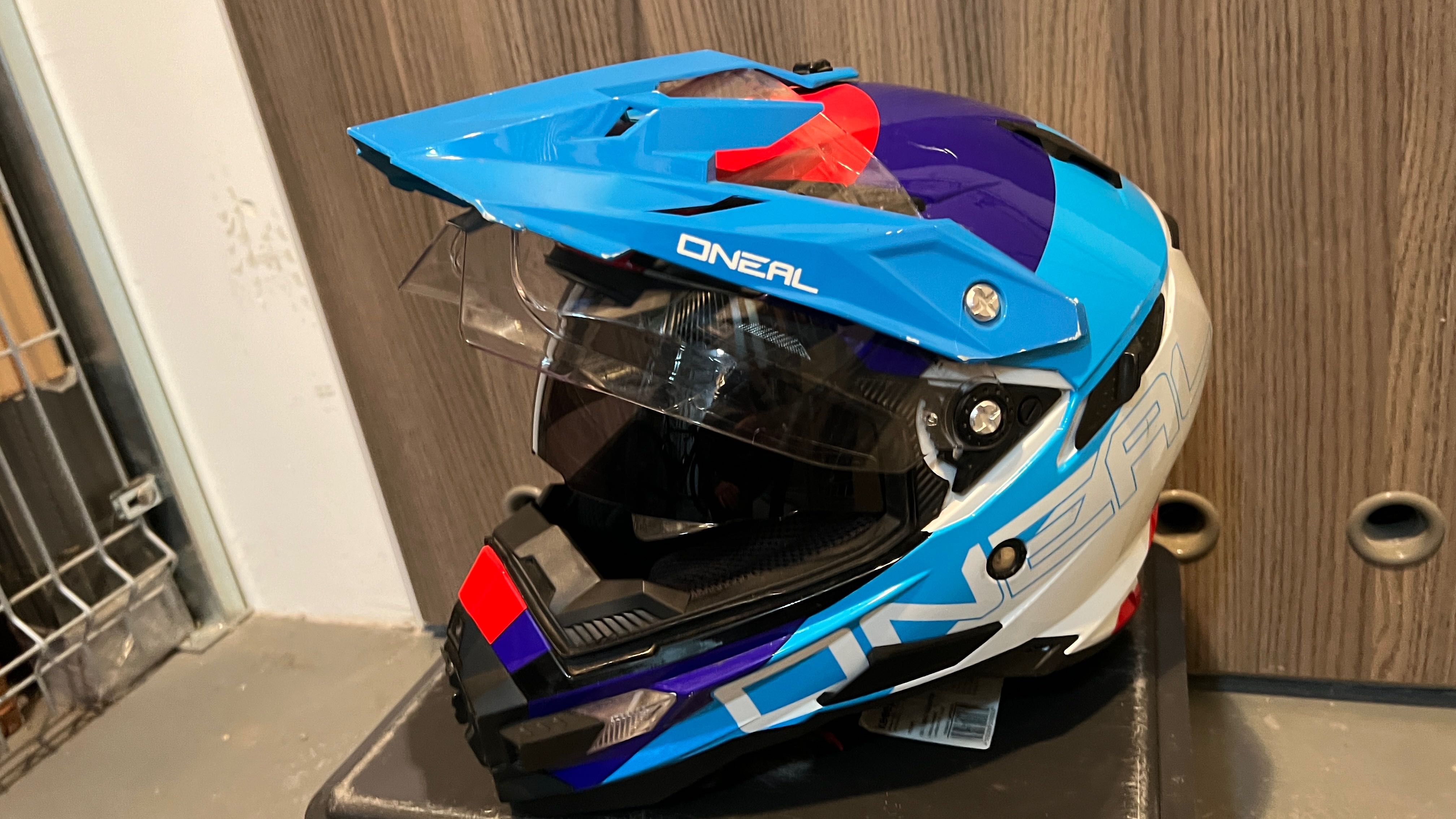 Kask dual z blendą O'neal Sierra Adventure Biało Czerwono Niebieskie